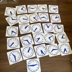 Cardboard Flash Cards Students Clock Size 3 1/2” X  3 1/2” each Card( 26 cards)
